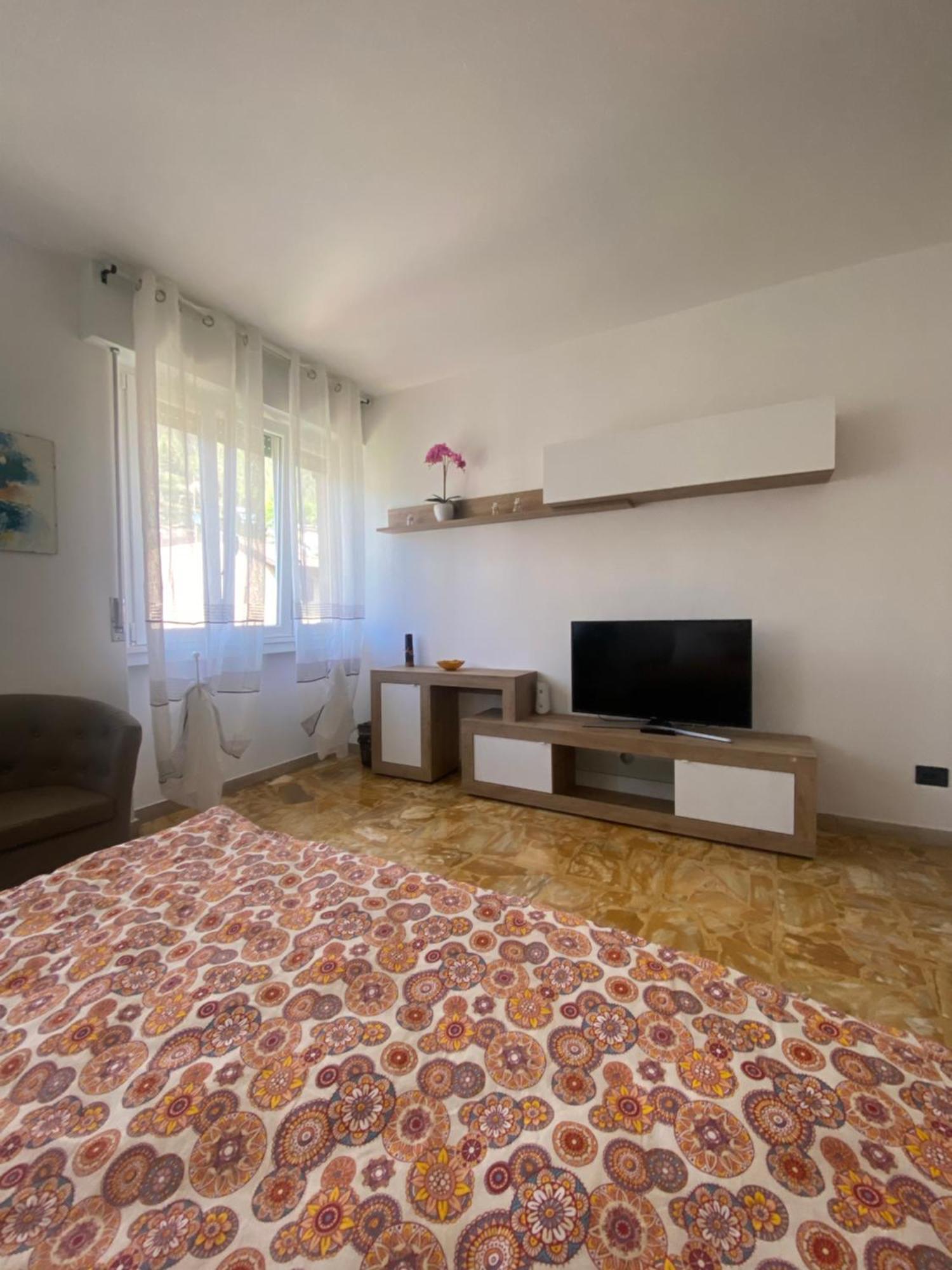 Sole , Neve E Relax Bed & Breakfast กลูโซเน ภายนอก รูปภาพ